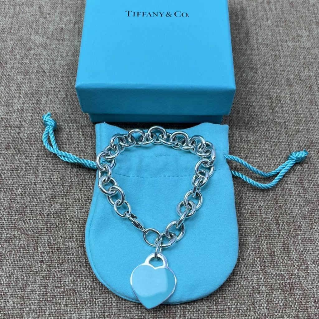 98% New Tiffany Blue Enamel Heart Bracelet