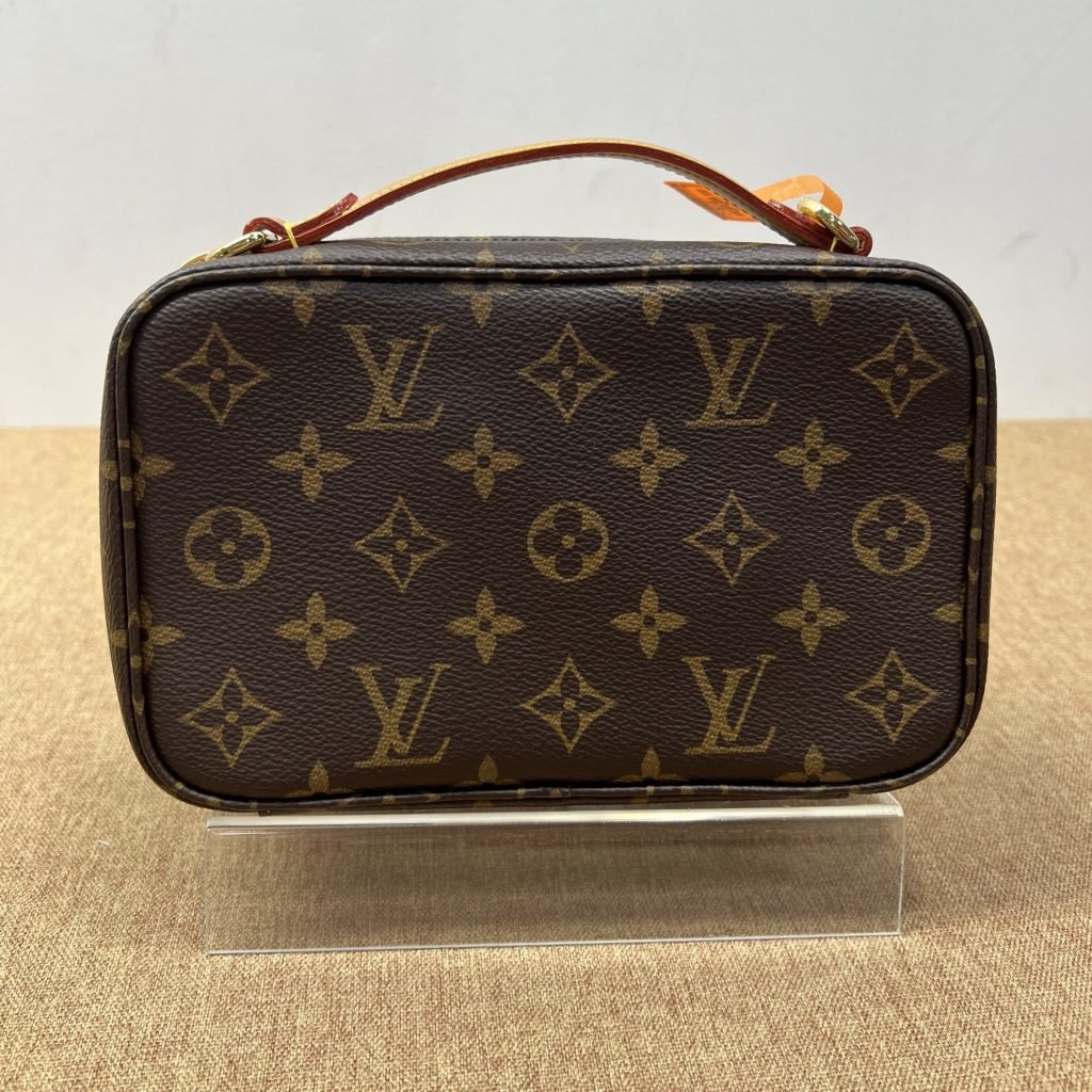 99% New LV Pochette Metis, Monogram, Chip