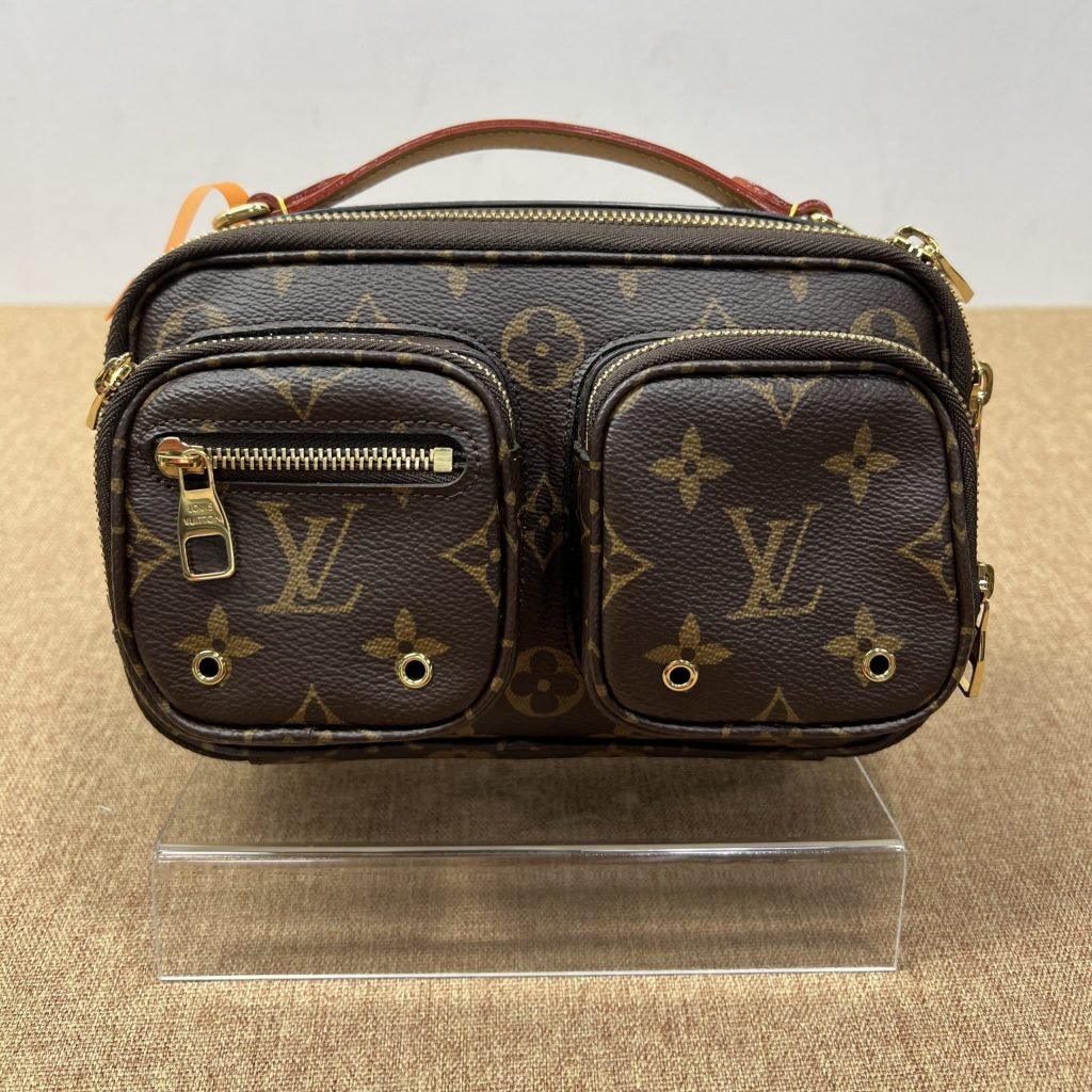 99% New LV Pochette Metis, Monogram, Chip