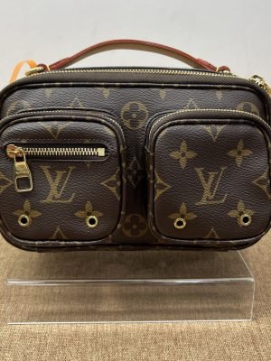 99% New LV Pochette Metis, Monogram, Chip